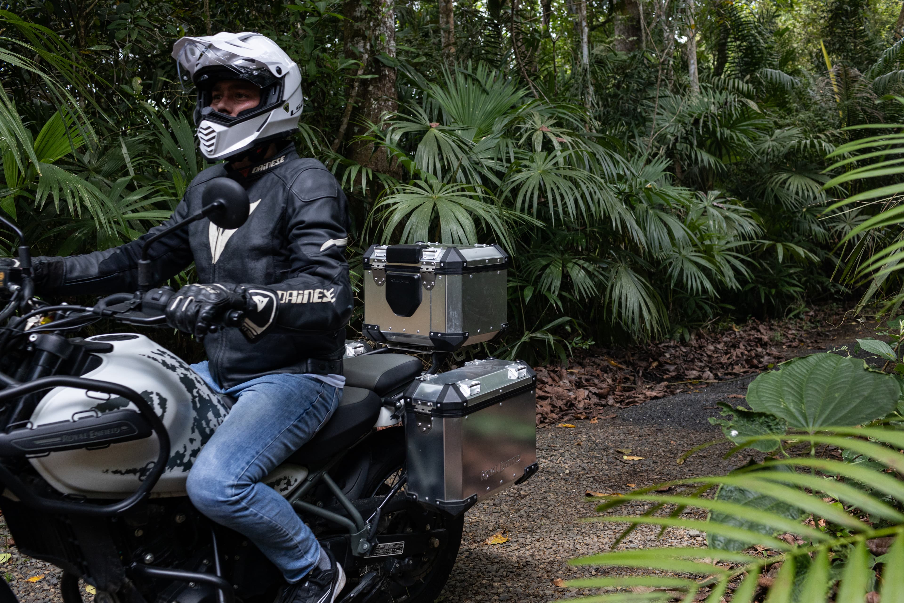 Royal Enfield Himalayan 10