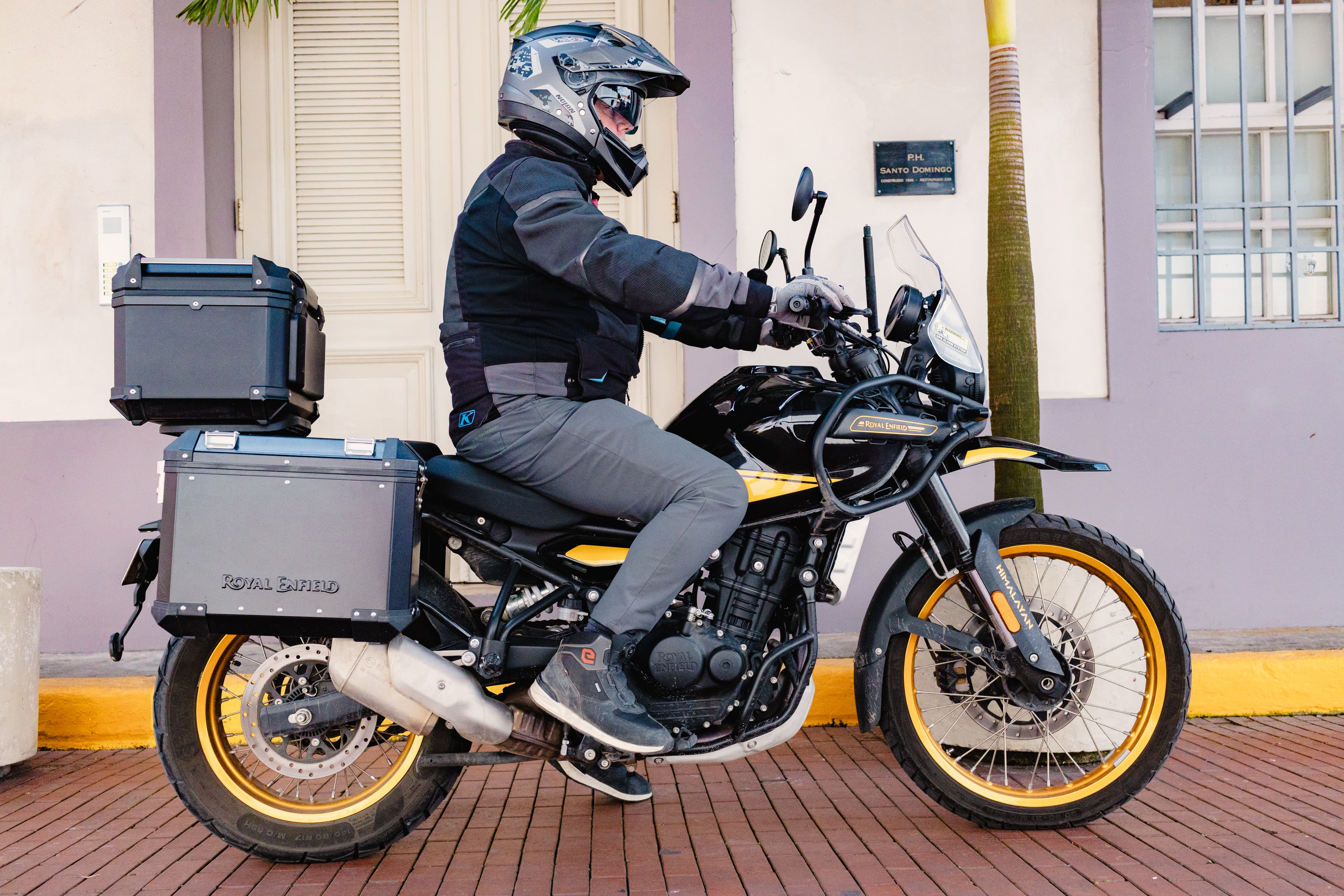 Royal Enfield Himalayan 4