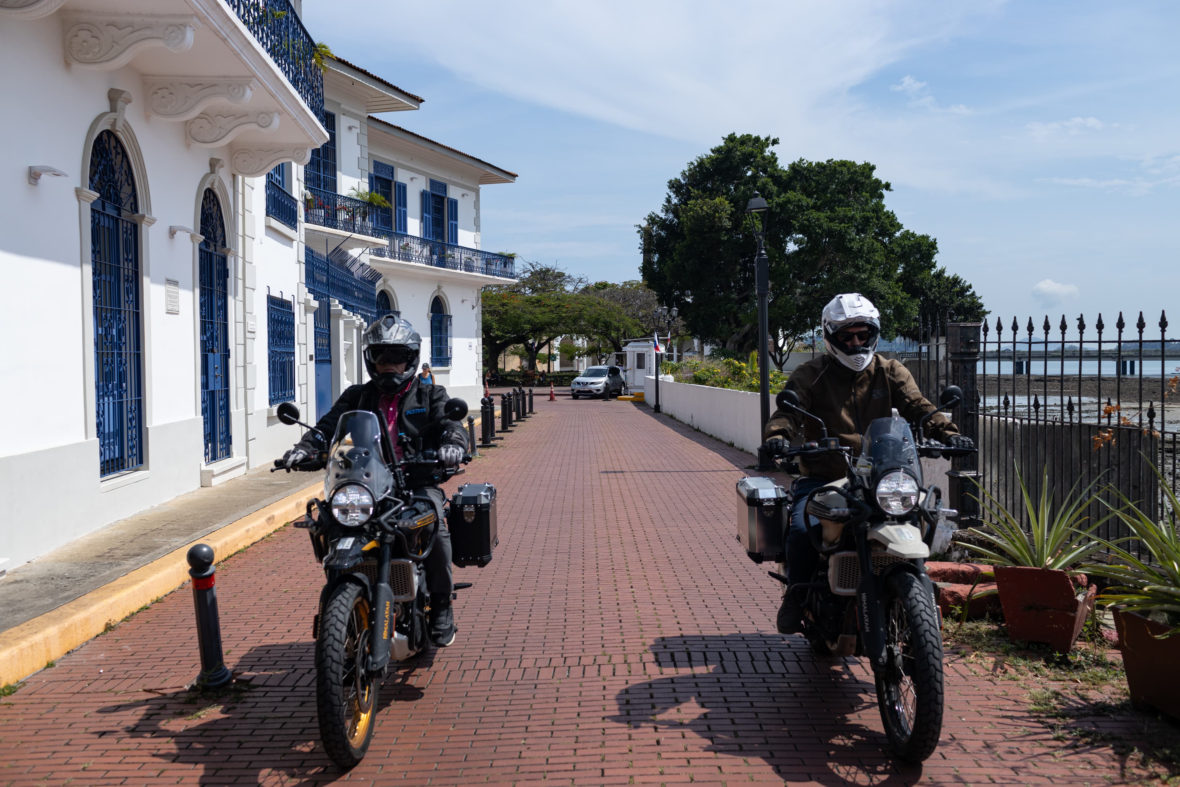 Royal Enfield Himalayan 6