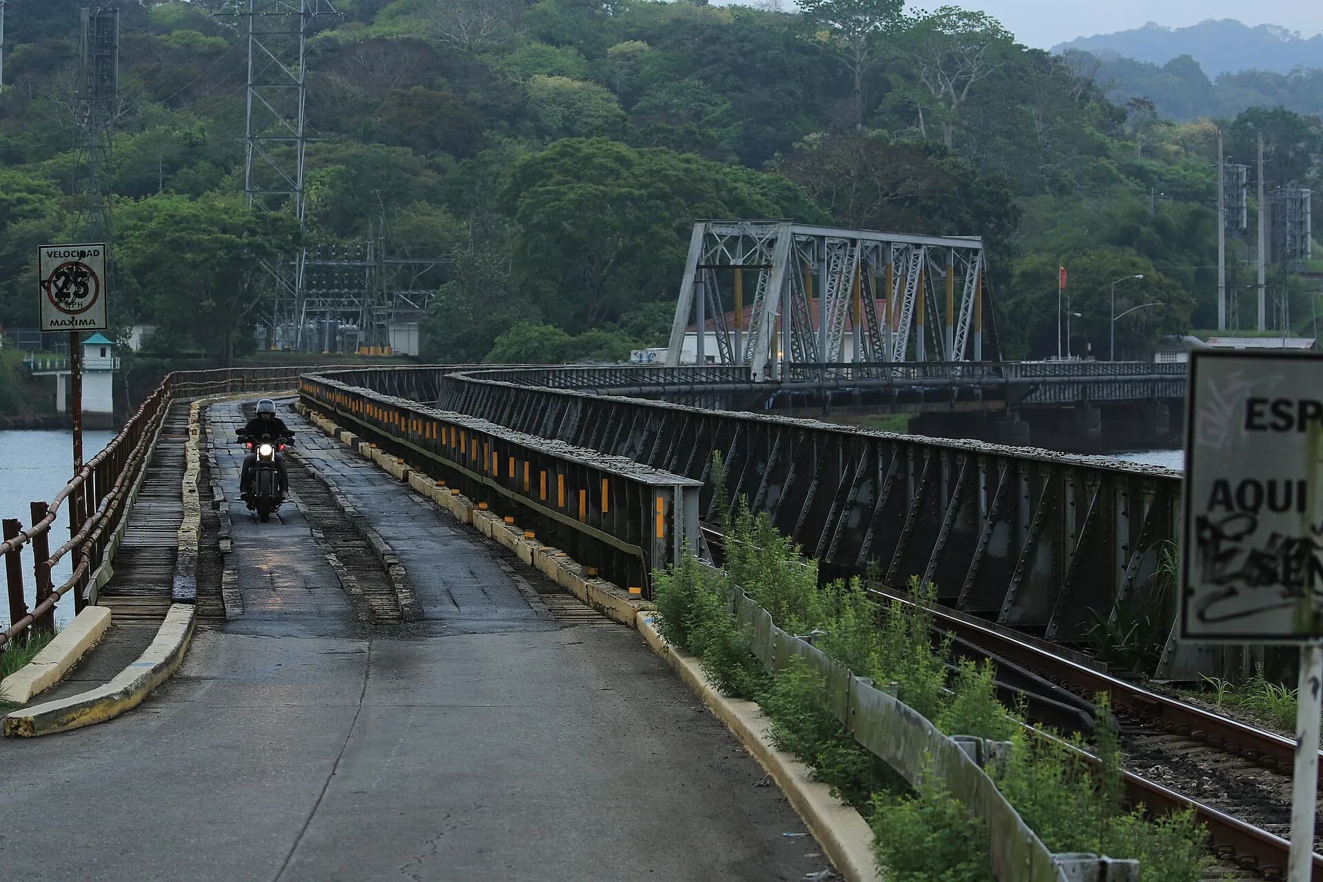 Gamboa bridge over the Chagres River